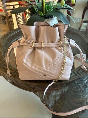 🩷🩷ANTONIO MELANI  SOFT QUILTED BLUSH PINK LEATHER BUCKET/CROSSBODY BAG!🩷🩷